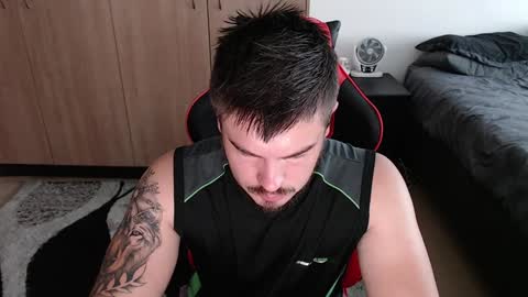 Snapshot of blueeyeboy0 chatting on 02/04/25, 12:00 blueeyeboy0 online show from 02/04/25, 12:00