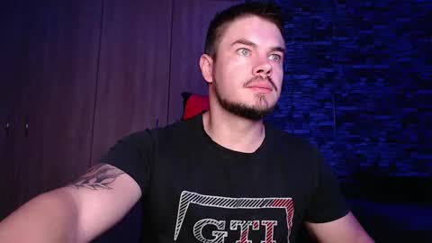 Snapshot of blueeyeboy0 chatting on 02/17/25, 03:04 blueeyeboy0 online show from 02/17/25, 03:04