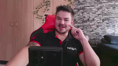 Snapshot of blueeyeboy0 chatting on 09/12/25, 06:57 blueeyeboy0 online show from 09/12/25, 06:57