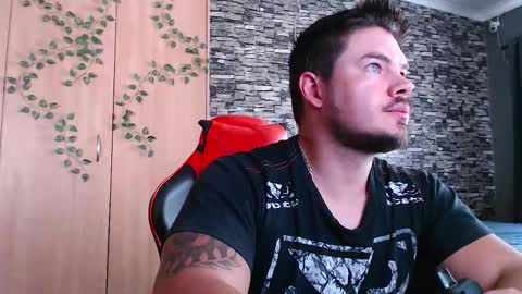 Snapshot of blueeyeboy0 chatting on 11/06/25, 06:58 blueeyeboy0 online show from 11/06/25, 06:58