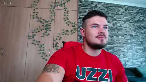 Snapshot of blueeyeboy0 chatting on 12/01/25, 07:46 blueeyeboy0 online show from 12/01/25, 07:46