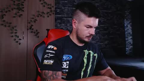 Snapshot of blueeyeboy0 chatting on 03/20/26, 12:54 blueeyeboy0 online show from 03/20/26, 12:54