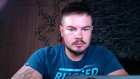 Snapshot of blueeyeboy0 chatting on 03/24/26, 12:10 blueeyeboy0 online show from 03/24/26, 12:10