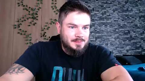 Snapshot of blueeyeboy0 chatting on 07/17/26, 09:38 blueeyeboy0 online show from 07/17/26, 09:38