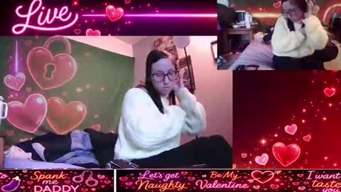 Snapshot of blueeyedbeauty1995 chatting on 02/16/26, 11:45 Blueeyedbeauty online show from 02/16/26, 11:45