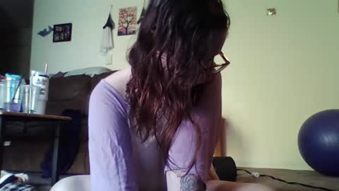Snapshot of blueeyedbeauty1995 chatting on 04/27/26, 11:58 Blueeyedbeauty online show from 04/27/26, 11:58