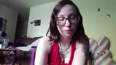 Snapshot of blueeyedbeauty1995 chatting on 06/01/26, 07:26 Blueeyedbeauty online show from 06/01/26, 07:26