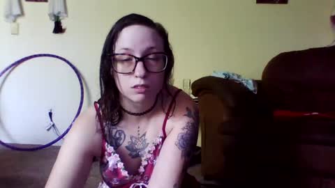 Snapshot of blueeyedbeauty1995 chatting on 07/25/26, 08:50 Blueeyedbeauty online show from 07/25/26, 08:50