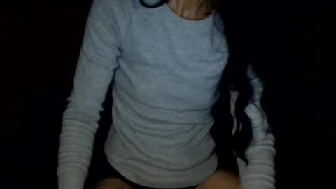 Snapshot of blueeyedlie chatting on 12/05/25, 05:05 Blueeyedlie online show from 12/05/25, 05:05