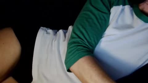 Snapshot of blueeyedlie chatting on 12/20/25, 06:53 Blueeyedlie online show from 12/20/25, 06:53