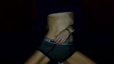 Snapshot of blueeyedlie chatting on 12/23/25, 05:27 Blueeyedlie online show from 12/23/25, 05:27