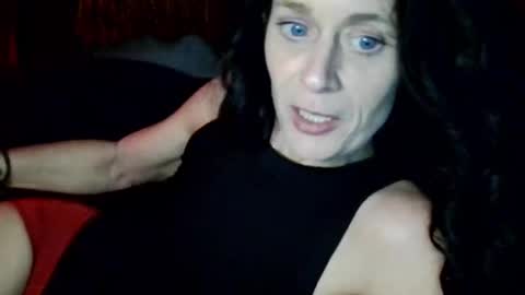 Snapshot of blueeyedlie chatting on 02/15/26, 03:25 Blueeyedlie online show from 02/15/26, 03:25