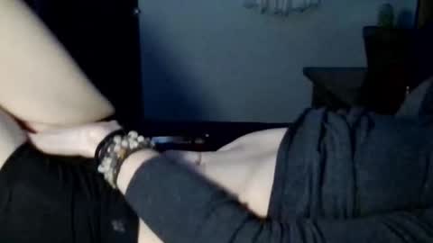 Snapshot of blueeyedlie chatting on 02/16/26, 02:57 Blueeyedlie online show from 02/16/26, 02:57