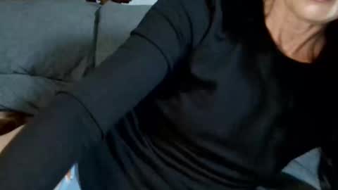 Snapshot of blueeyedlie chatting on 03/03/26, 05:30 Blueeyedlie online show from 03/03/26, 05:30