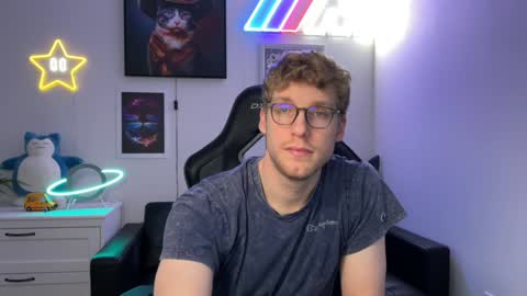 blueeyedtallguy online show from 12/06/24, 11:36