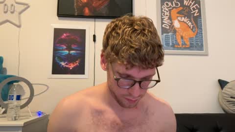 Snapshot of blueeyedtallguy chatting on 12/08/24, 07:15 blueeyedtallguy online show from 12/08/24, 07:15