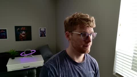 Snapshot of blueeyedtallguy chatting on 02/11/26, 09:09 blueeyedtallguy online show from 02/11/26, 09:09