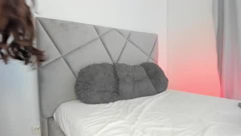 Snapshot of blueeyeslexxxy chatting on 03/01/26, 09:00 blueeyeslexxxy online show from 03/01/26, 09:00