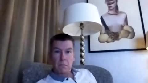 Snapshot of blueeyesteele chatting on 10/18/25, 07:14 blueeyesteele online show from 10/18/25, 07:14