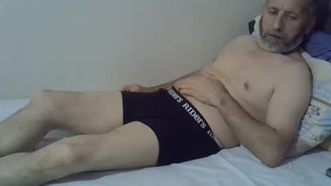 Snapshot of bluehot59 chatting on 09/21/25, 08:10 blue online show from 09/21/25, 08:10