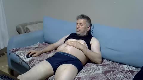 blue online show from 06/04/26, 06:47