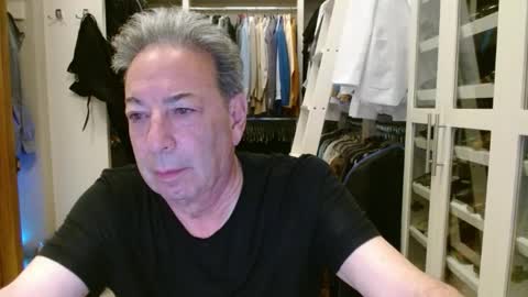 Snapshot of blueisles chatting on 01/04/25, 10:16 blueisles online show from 01/04/25, 10:16