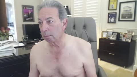 Snapshot of blueisles chatting on 02/02/25, 05:04 blueisles online show from 02/02/25, 05:04