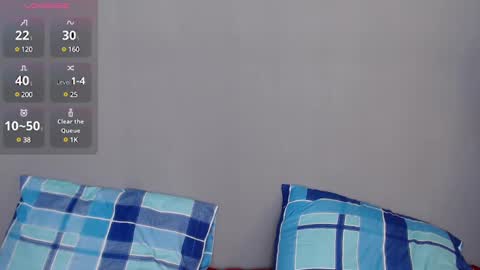 Snapshot of blueviolette chatting on 12/17/24, 05:47 Violette 3 online show from 12/17/24, 05:47