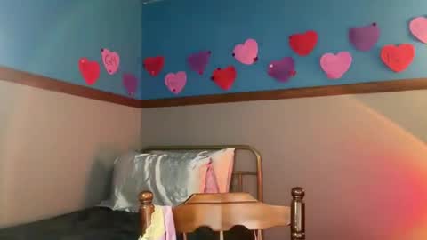 Snapshot of bluntbabe chatting on 02/24/25, 12:41 Sasha online show from 02/24/25, 12:41