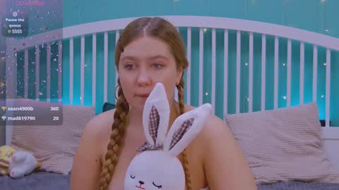 Snapshot of blush_ellie chatting on 12/18/24, 04:17 Ellie3 online show from 12/18/24, 04:17