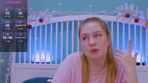 Snapshot of blush_ellie chatting on 01/04/25, 03:28 Ellie3 online show from 01/04/25, 03:28