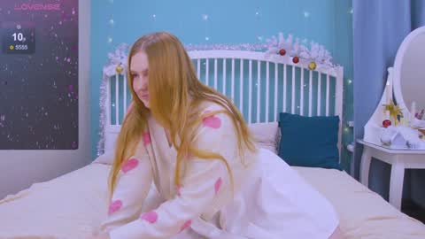 Ellie3 online show from 01/11/25, 11:34