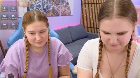 Snapshot of blush_ellie chatting on 01/28/25, 06:28 Ellie3 online show from 01/28/25, 06:28