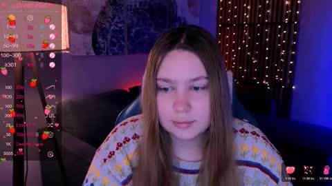 Snapshot of blush_ellie chatting on 10/29/25, 10:55 Ellie3 online show from 10/29/25, 10:55