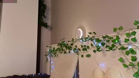 Snapshot of blushinbloom chatting on 02/17/26, 06:32 Dolores online show from 02/17/26, 06:32