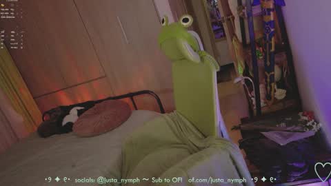 Snapshot of blushing_nymph chatting on 04/02/26, 11:46 Im Nym Justa nymph on twitter and IG online show from 04/02/26, 11:46
