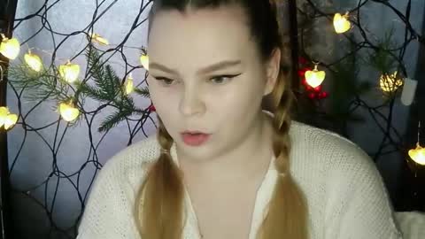 blushing_star online show from 02/18/26, 09:05