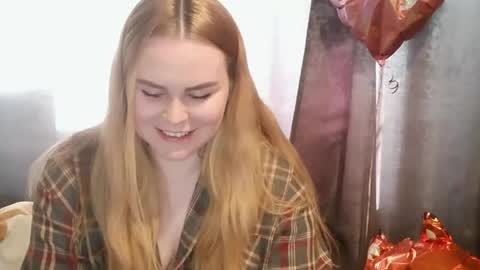 blushing_star online show from 05/15/26, 02:02