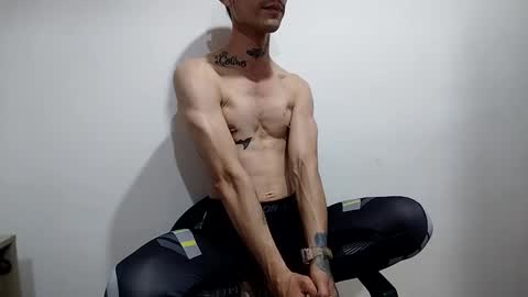 Snapshot of bluu_boy chatting on 03/04/25, 12:29 Blu Boy online show from 03/04/25, 12:29