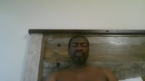 Snapshot of bluuthunder1914 chatting on 02/12/26, 02:45 bluuthunder1914 online show from 02/12/26, 02:45