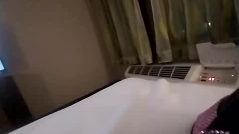 Snapshot of bminsh200828918 chatting on 01/12/25, 11:07 Just us online show from 01/12/25, 11:07