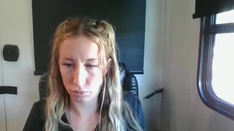 MamaMorgan online show from 11/19/25, 05:13