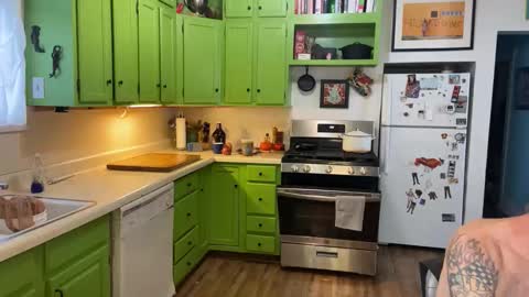 Snapshot of bnczuperzexy chatting on 02/04/26, 11:09 ZuperZexyZounds online show from 02/04/26, 11:09