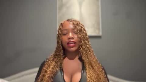       online show from 10/22/25, 09:25