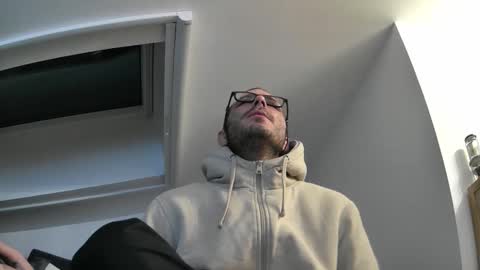 Snapshot of bo22222222 chatting on 12/21/25, 08:38 bo22222222 online show from 12/21/25, 08:38