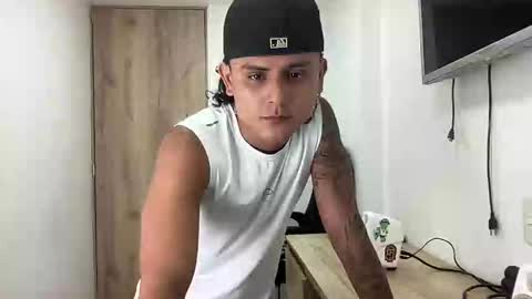 Bob  INDEPENDENT MODEL online show from 10/12/25, 03:16