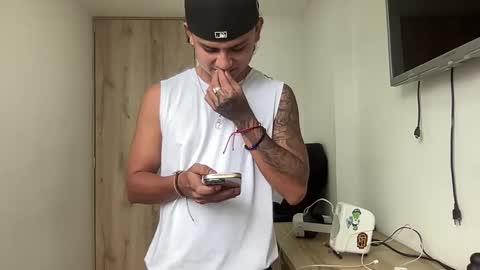 Bob  INDEPENDENT MODEL online show from 10/12/25, 04:28