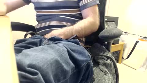 Snapshot of bobbuild chatting on 12/11/24, 04:09 bobbuild online show from 12/11/24, 04:09