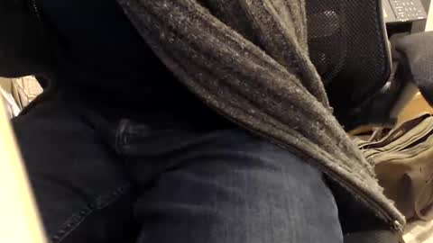 Snapshot of bobbuild chatting on 10/15/25, 08:47 bobbuild online show from 10/15/25, 08:47