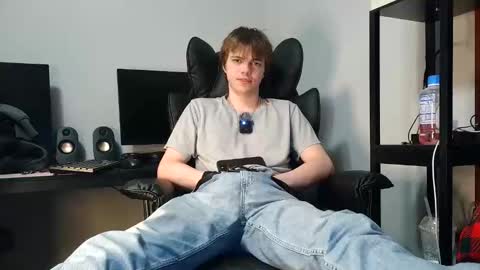 bobby72738 online show from 12/15/25, 06:28